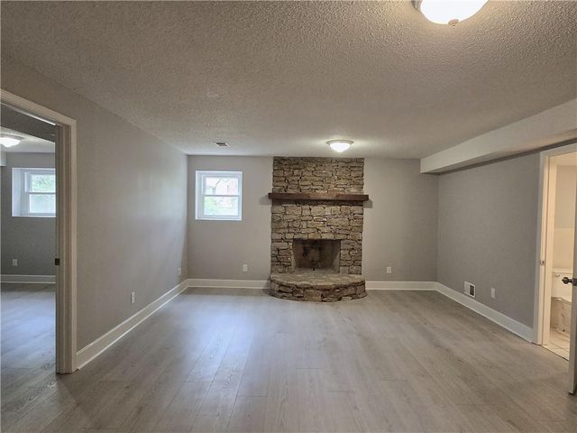 9786 W 101 Terrace, Overland Park, KS 66212