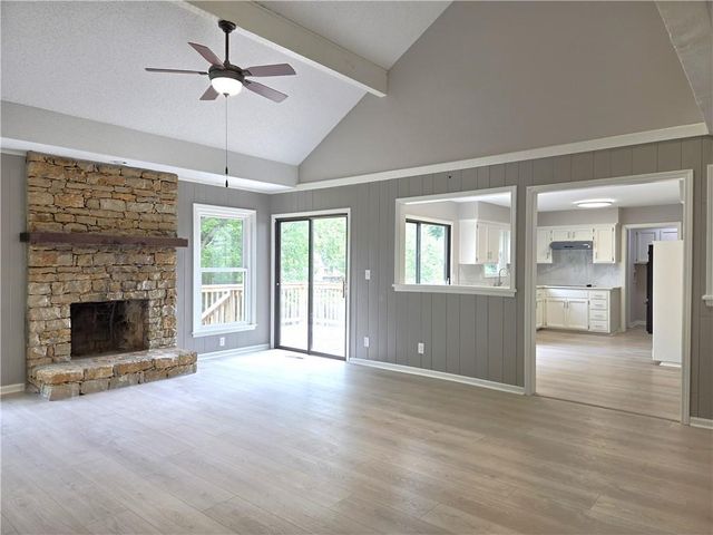 9786 W 101 Terrace, Overland Park, KS 66212
