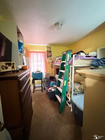 7292 Powlesland Avenue, Monroe, MI 48182