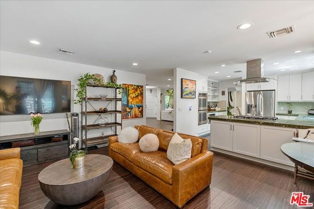 12834 Landale Street, Studio City, CA 91604