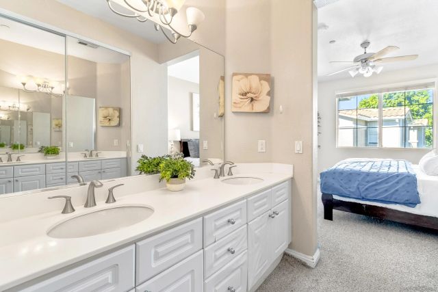 10766 Sabre Hill 258, San Diego, CA 92128