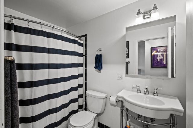 1901 Emerson Avenue S 303, Minneapolis, MN 55403