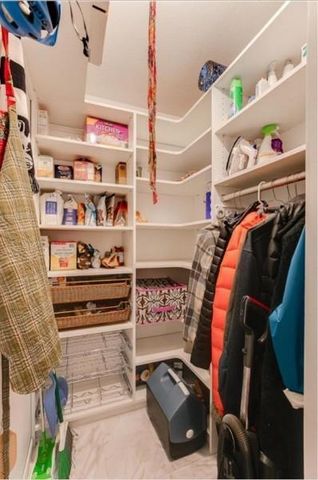 1901 Emerson Avenue S 303, Minneapolis, MN 55403