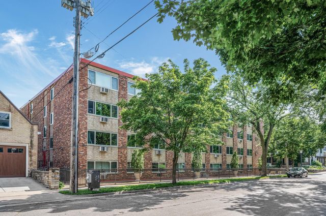 1901 Emerson Avenue S 303, Minneapolis, MN 55403