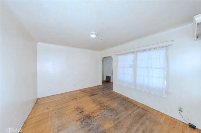 4076 Liberty Boulevard, South Gate, CA 90280