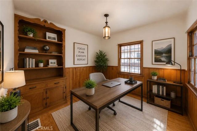 4076 Liberty Boulevard, South Gate, CA 90280