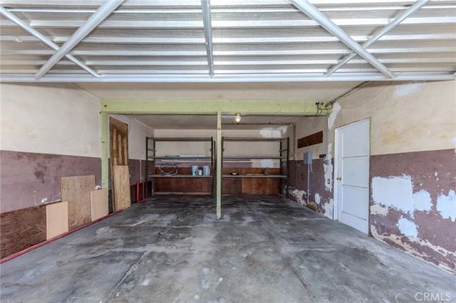 4076 Liberty Boulevard, South Gate, CA 90280
