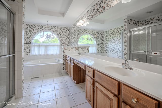 1644 Derby Drive, Batavia, IL 60510