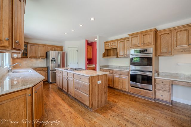 1644 Derby Drive, Batavia, IL 60510