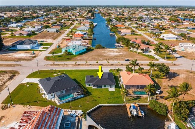 3728 Yucatan PKWY, Cape Coral, FL 33993