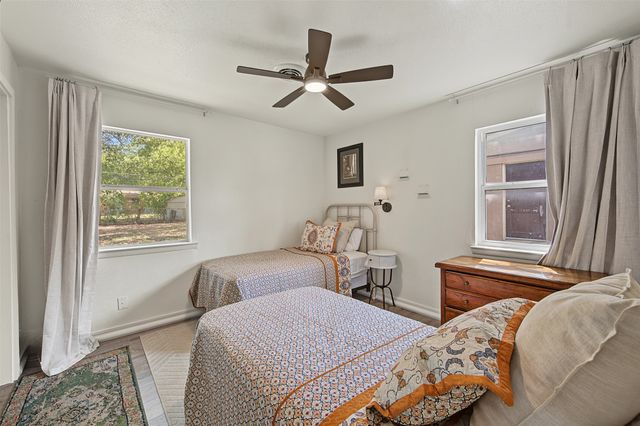 5537 Wheaton Drive, Fort Worth, TX 76133