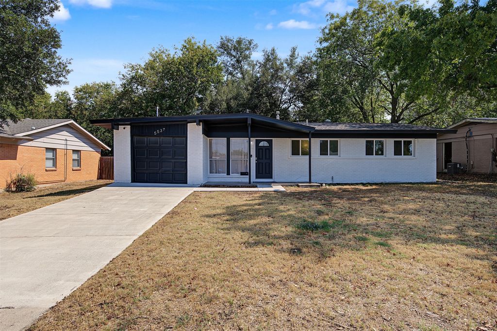 5537 Wheaton Drive, Fort Worth, TX 76133