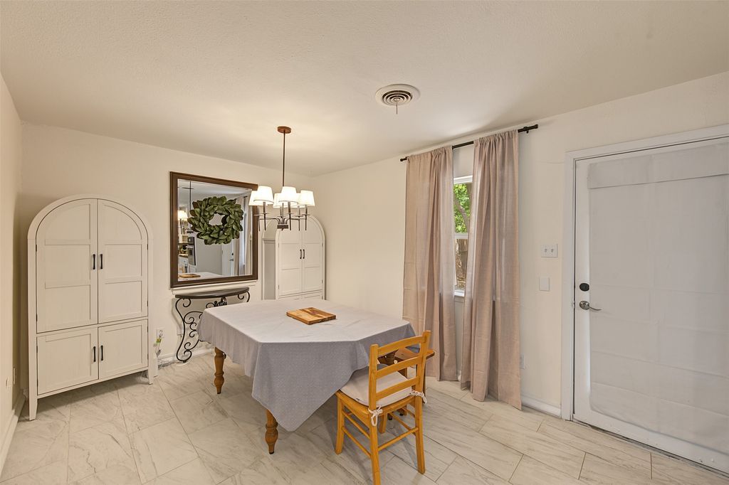 5537 Wheaton Drive, Fort Worth, TX 76133 — photo 3