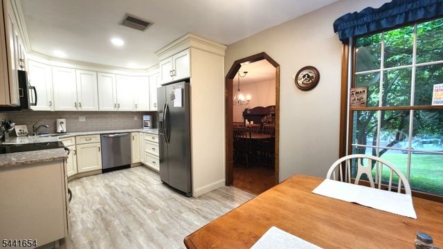 40 Dyer Rd, Wantage Twp., NJ 07461