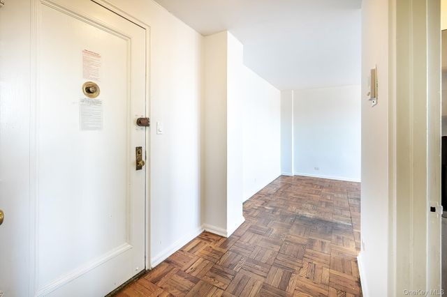 80 Knolls Crescent 6M, Bronx, NY 10463