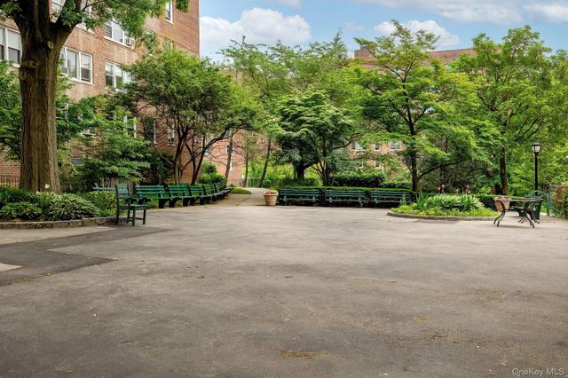 80 Knolls Crescent 6M, Bronx, NY 10463