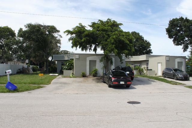 673 Ipswich Street, Boca Raton, FL 33487