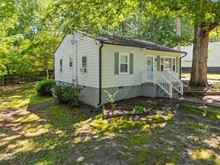 860 Nelson Street, Henderson, NC 27536