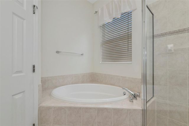 6841 74TH STREET CIRCLE E, Bradenton, FL 34203