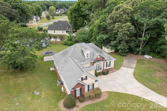 2801 Sweetgrass Lane, Monroe, NC 28112
