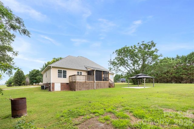 2801 Sweetgrass Lane, Monroe, NC 28112
