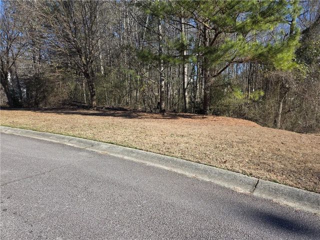 84 Essex Lane, Hiram, GA 30141