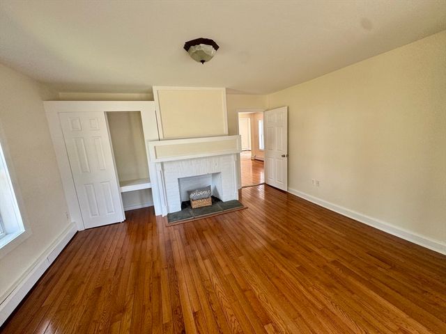 48 Pleasant St 1, Holbrook, MA 02343