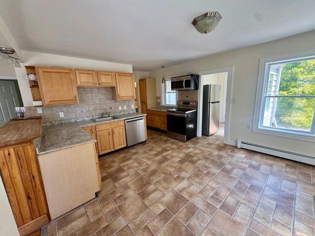 48 Pleasant St 1, Holbrook, MA 02343