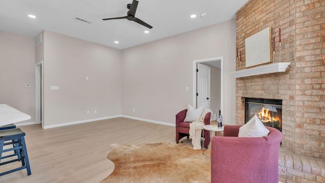 3509 Ronda De Lechusas NW, Albuquerque, NM 87120