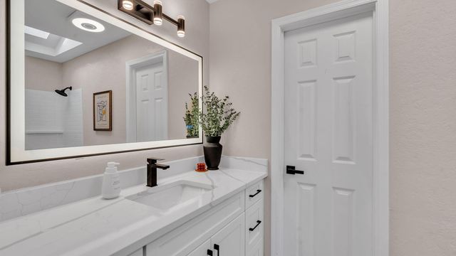 3509 Ronda De Lechusas NW, Albuquerque, NM 87120