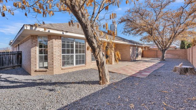3509 Ronda De Lechusas NW, Albuquerque, NM 87120
