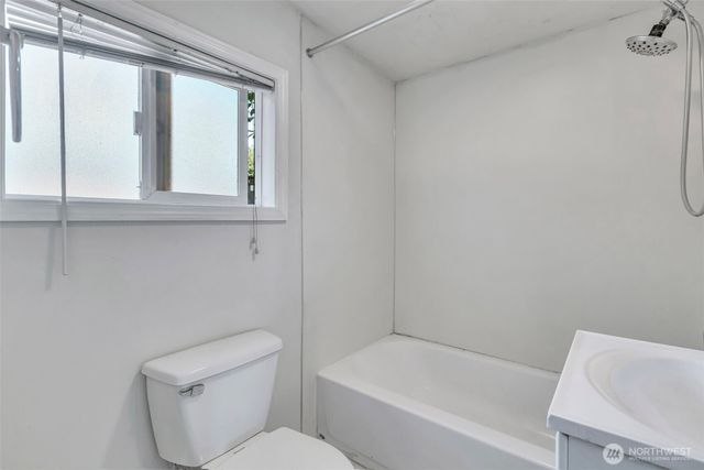 6201 44th Avenue E, Tacoma, WA 98443