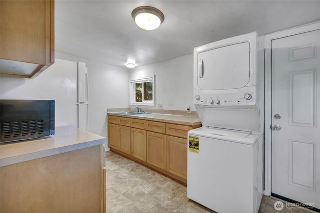 6201 44th Avenue E, Tacoma, WA 98443