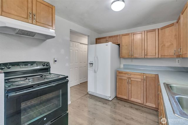 6201 44th Avenue E, Tacoma, WA 98443