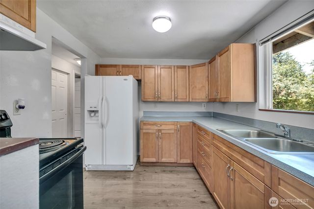 6201 44th Avenue E, Tacoma, WA 98443