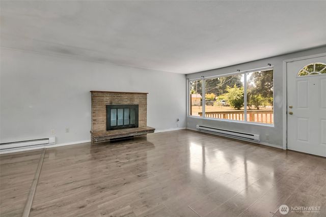 6201 44th Avenue E, Tacoma, WA 98443