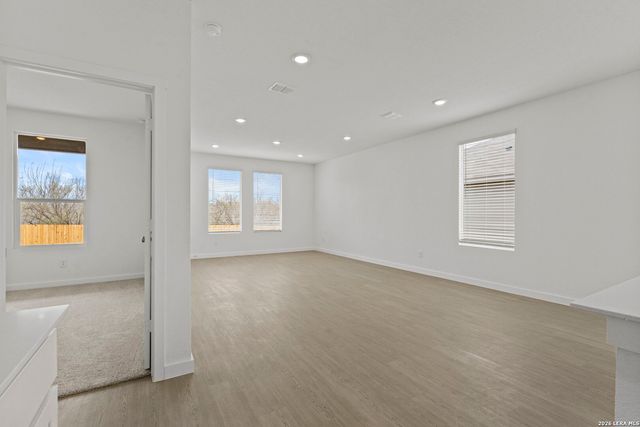 6521 Titan Park, Converse, TX 78109