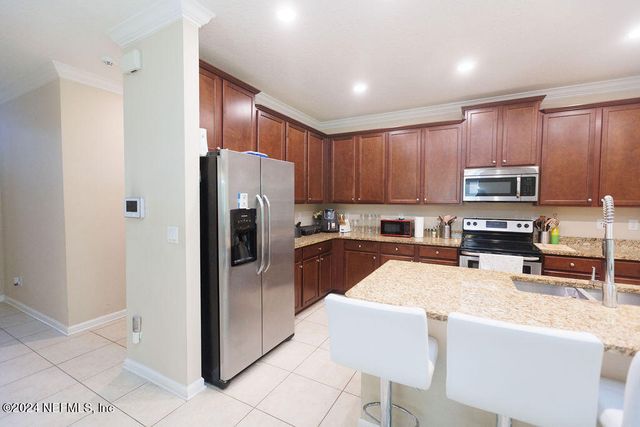16150 BLOSSOM LAKE Drive, Jacksonville, FL 32218