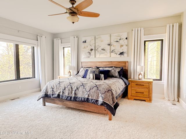 15818 N MORGAN LN, Hayden, ID 83835