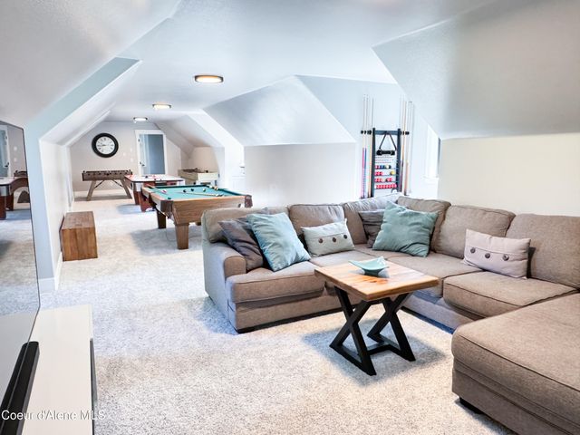 15818 N MORGAN LN, Hayden, ID 83835