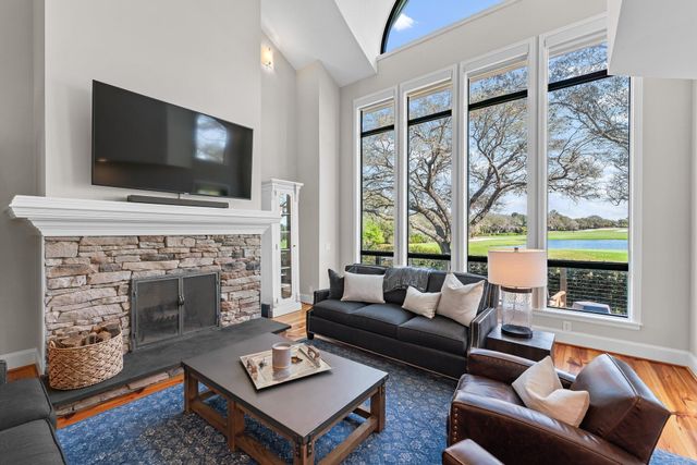 18760 SE Pineneedle Lane, Jupiter, FL 33469