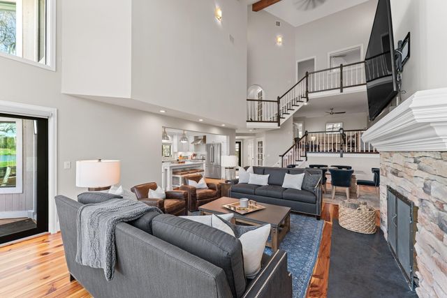 18760 SE Pineneedle Lane, Jupiter, FL 33469