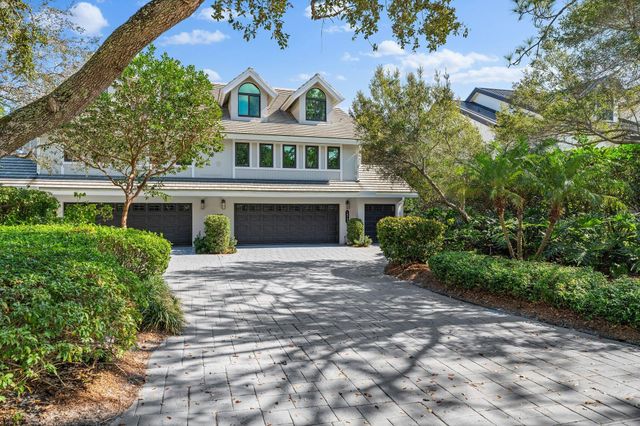 18760 SE Pineneedle Lane, Jupiter, FL 33469