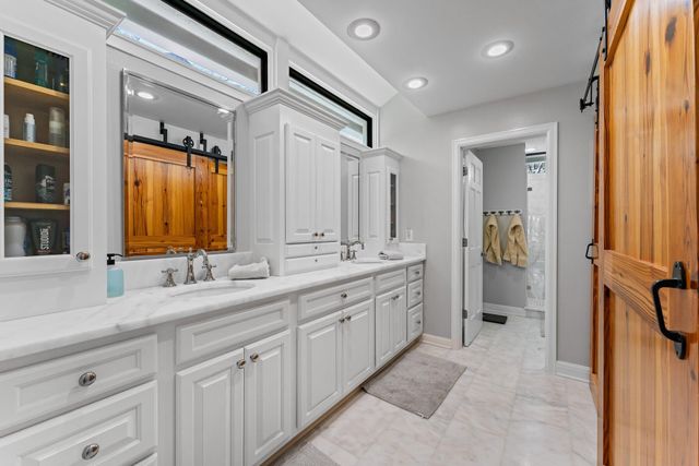 18760 SE Pineneedle Lane, Jupiter, FL 33469