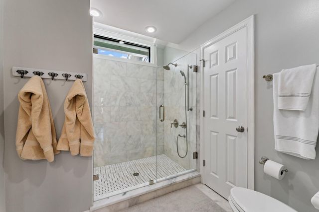 18760 SE Pineneedle Lane, Jupiter, FL 33469