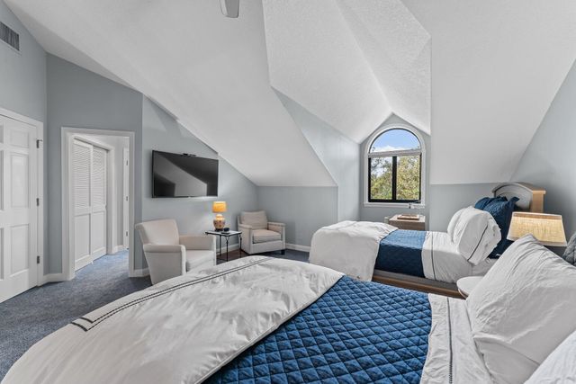 18760 SE Pineneedle Lane, Jupiter, FL 33469