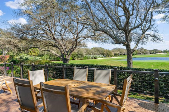 18760 SE Pineneedle Lane, Jupiter, FL 33469