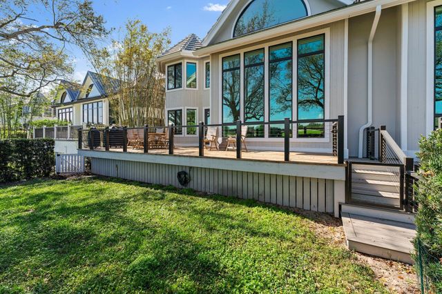 18760 SE Pineneedle Lane, Jupiter, FL 33469