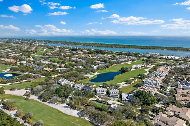 18760 SE Pineneedle Lane, Jupiter, FL 33469