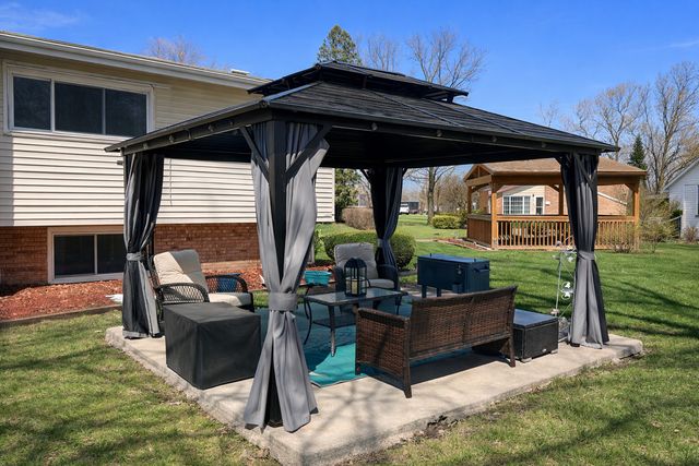 103 Willow Street, Park Forest, IL 60466